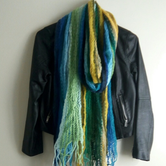 GAP Accessories - 🆕 NWOT GAP Ombre Loose Weave Scarf 🆕
